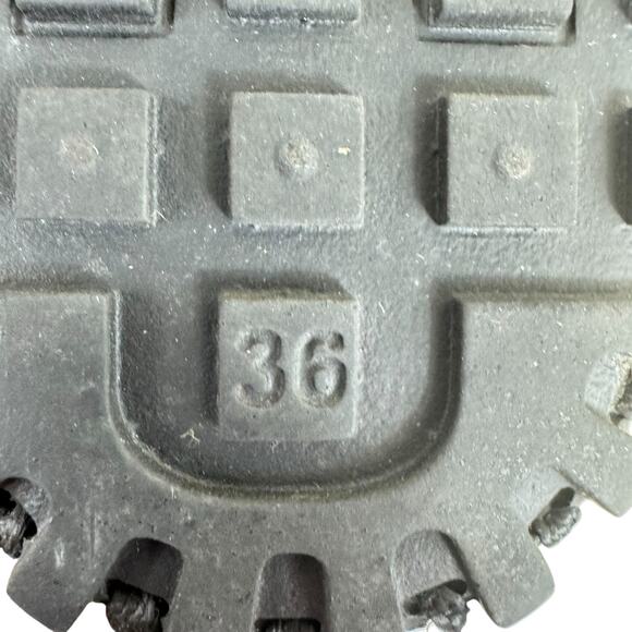 KURU Black Leather Eyelet Slip On Lightweight Comfort Loafers Women's Size 36 6 - Picture 7 of 7